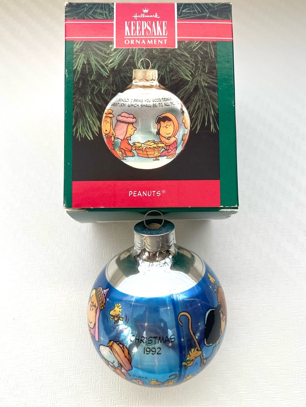 HALLMARK KEEPSAKE 1992 Peanuts Christmas Ornament Glass Ball VINTAGE